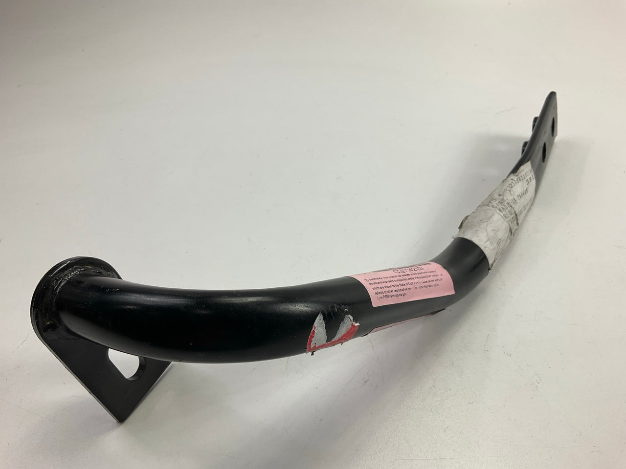 New GM1042107 Front Left Driver Side Bumper Bracket 07-13 Silverado Sierra 1500