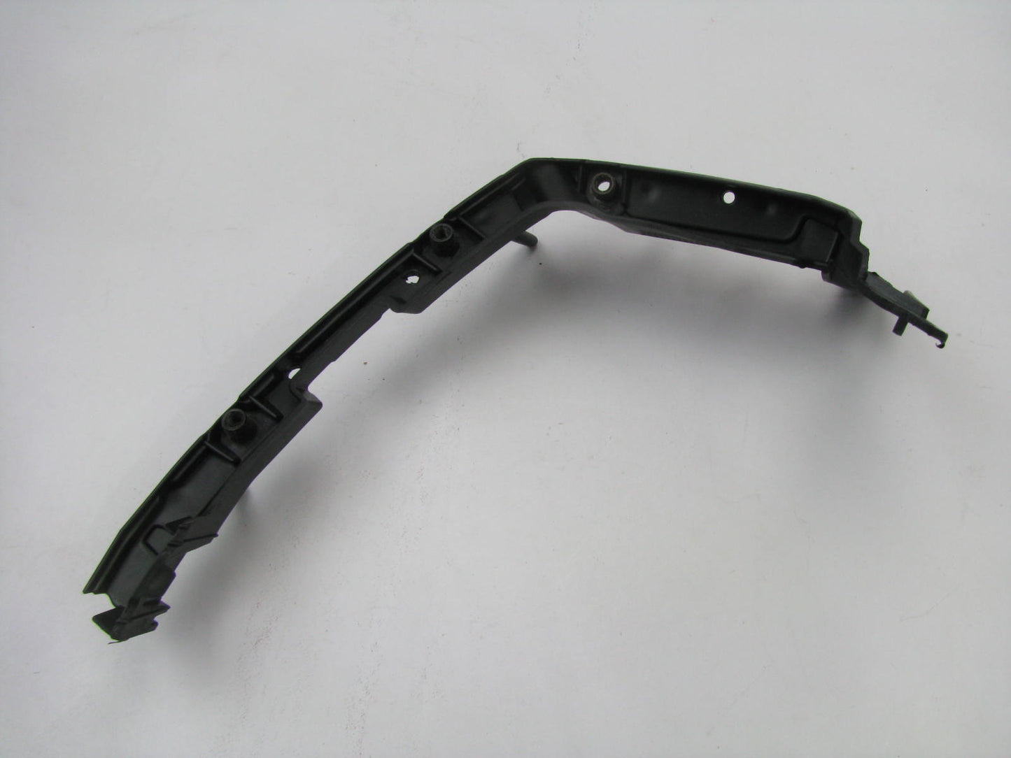 NEW AFTERMARKET Front Right Bumper Bracket For 2010-2015 Chevrolet Camaro