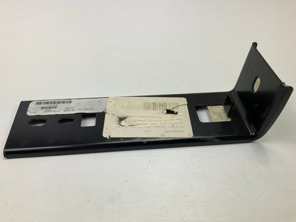 NEW AFTERMARKET - Front Center Bumper Retainer Bracket GM1065115
