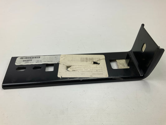 NEW AFTERMARKET - Front Center Bumper Retainer Bracket GM1065115