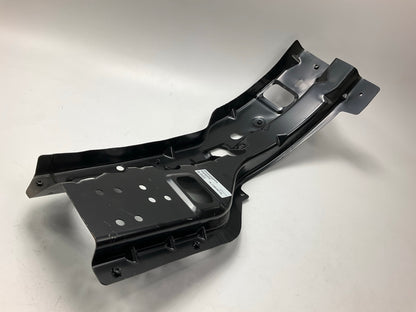 AFTERMARKET - Front Right Bumper Mounting Bracket For 11-13 Chevy Silverado HD