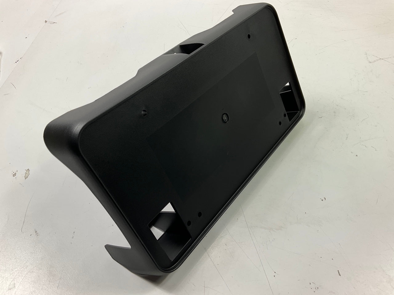 NEW - AFTERMARKET GM1068172 Front License Plate Bracket 2016-2018 Silverado 1500