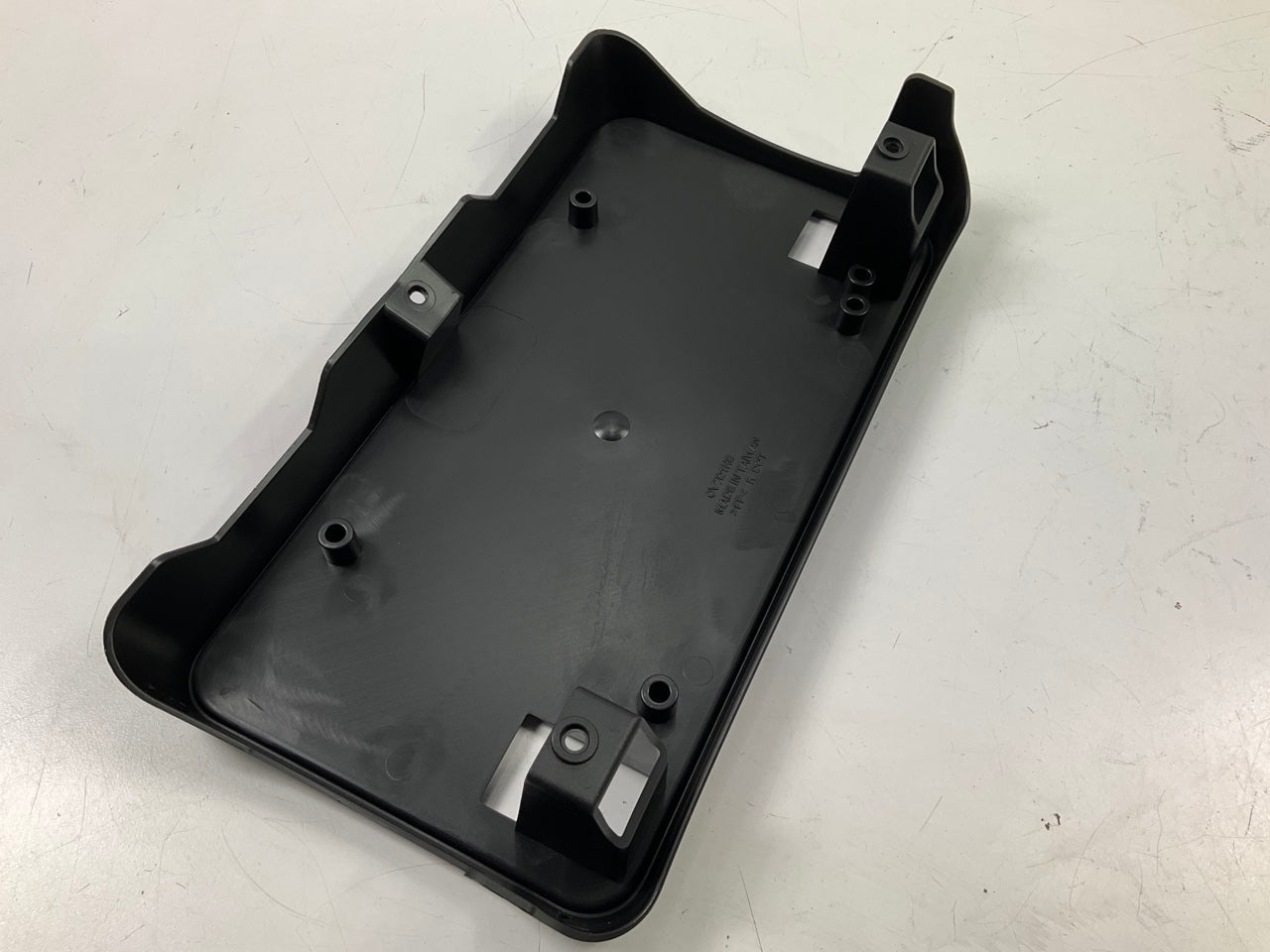 NEW - AFTERMARKET GM1068172 Front License Plate Bracket 2016-2018 Silverado 1500