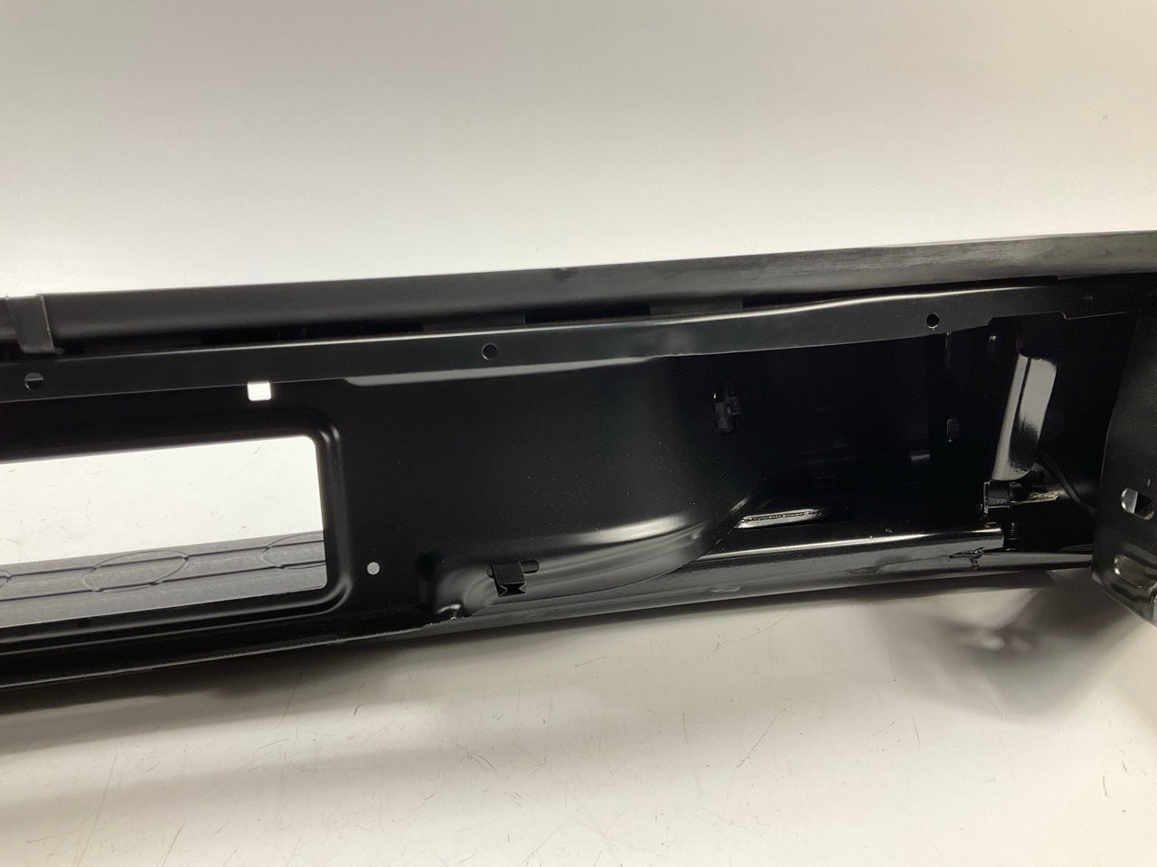 SCRATCHED -NEW  AFTERMARKET GM1101115 Rear Bumper For 00-06 Tahoe, Yukon