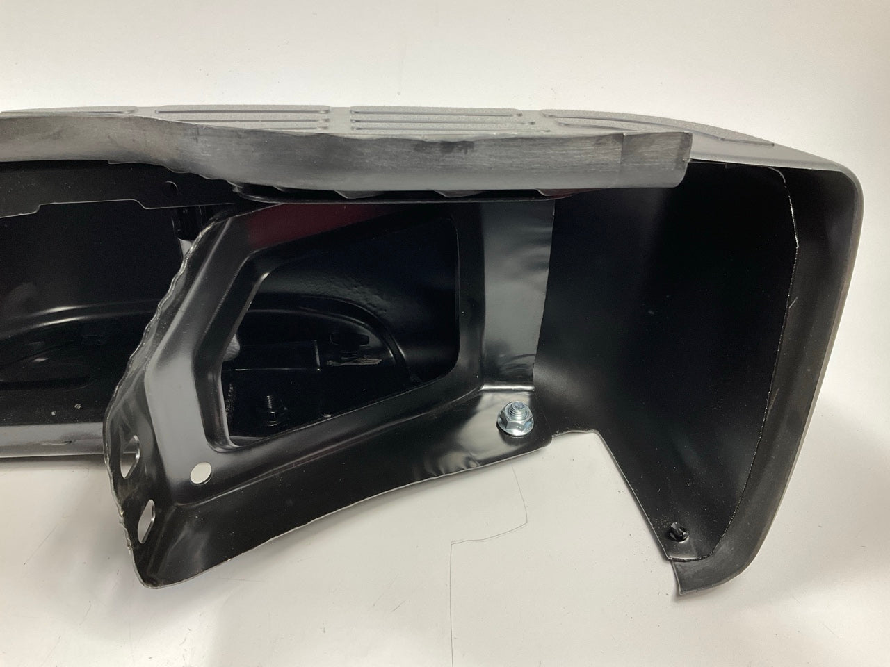 SCRATCHED -NEW  AFTERMARKET GM1101115 Rear Bumper For 00-06 Tahoe, Yukon
