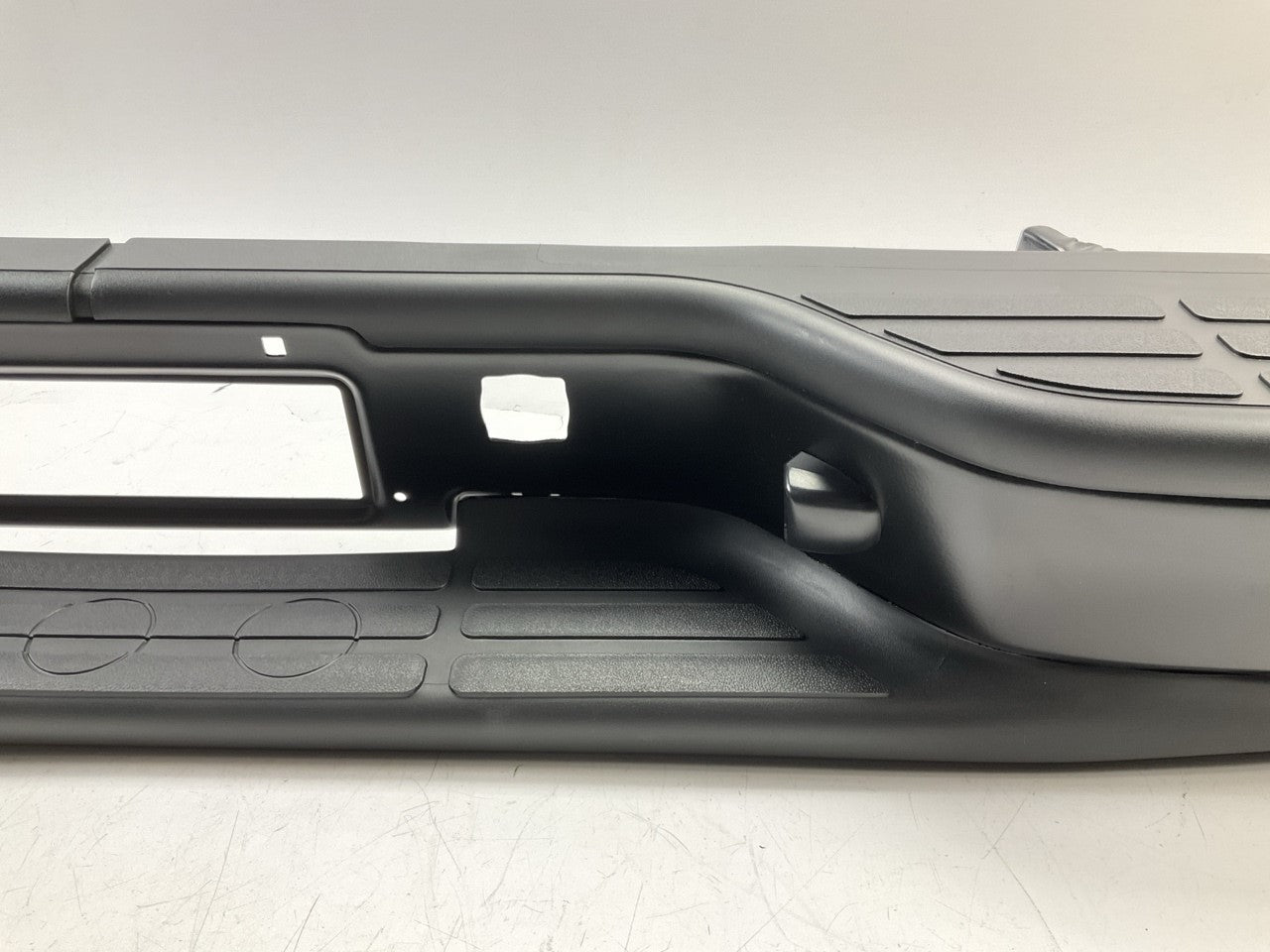 NEW GM1103124 Rear Step Bumper, Black 1999-2007 Chevy Silverado GMC Sierra 1500