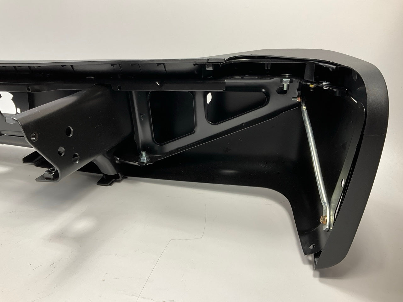 GM1103152 Rear Step Bumper W/sensor Holes - 07-10 Silverado Sierra 2500 3500 HD