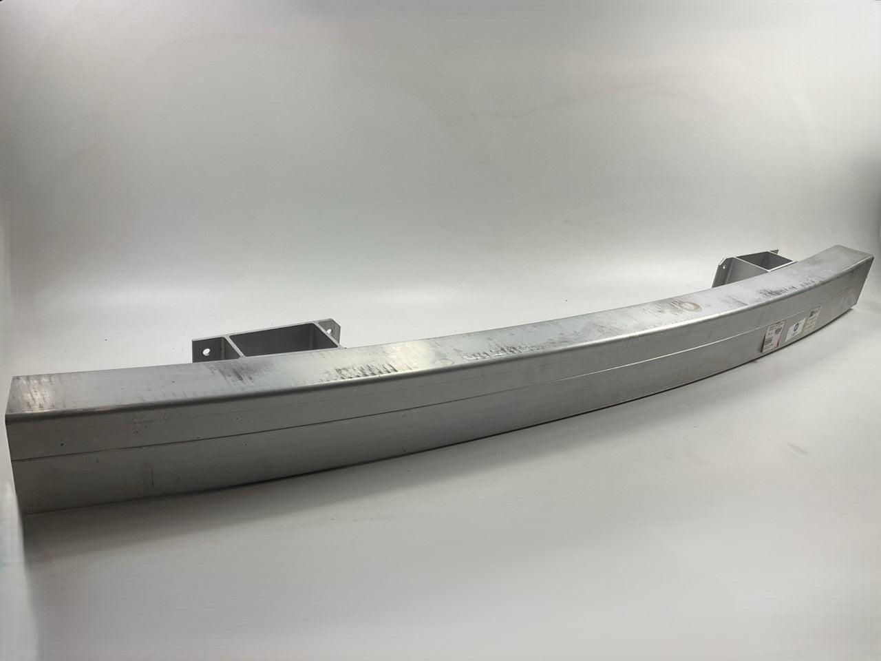 NEW AFTERMARKET Rear Bumper Impact Bar For 2006-2011 Cadillac DTS GM1106680