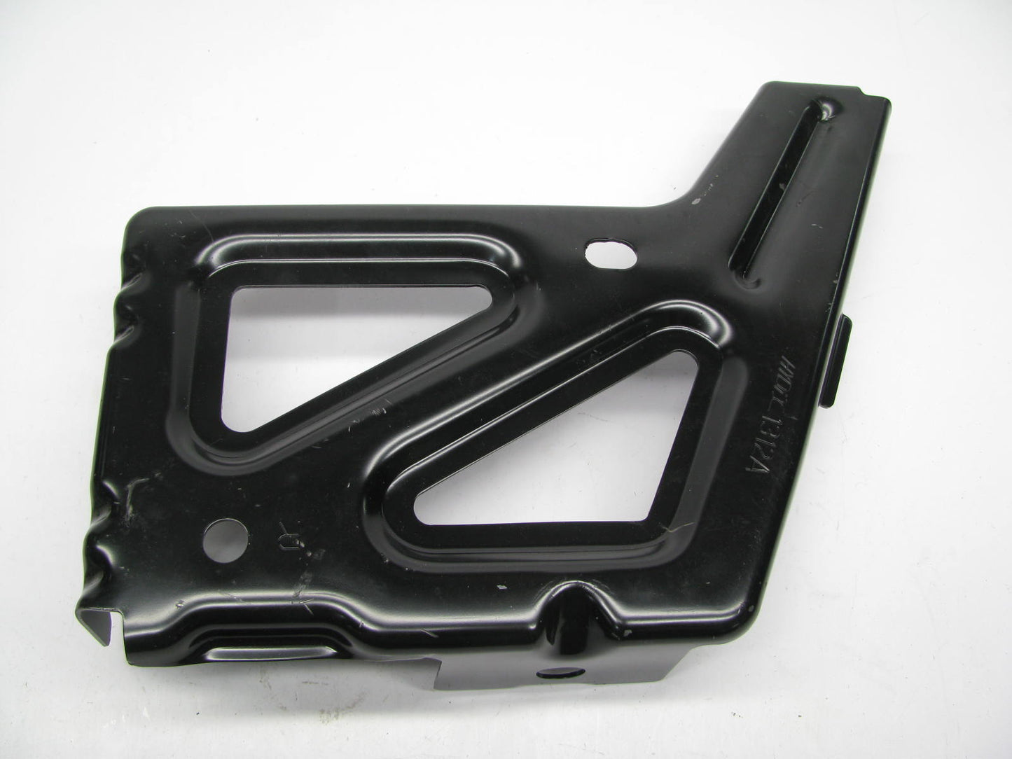 NEW AFTERMARKET - GM1167128 REAR RIGHT Bumper Bracket For 14-19 Silverado 1500