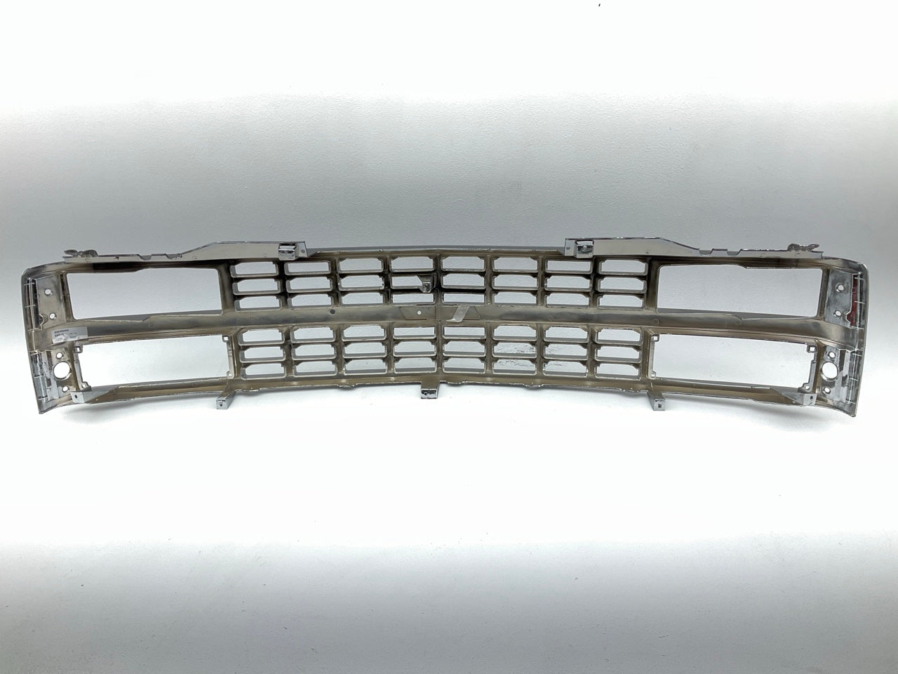 NEW AFTERMARKET GM1200142 Chrome Grille Shell - 1988-1993 Chevy C1500 C2500 3500