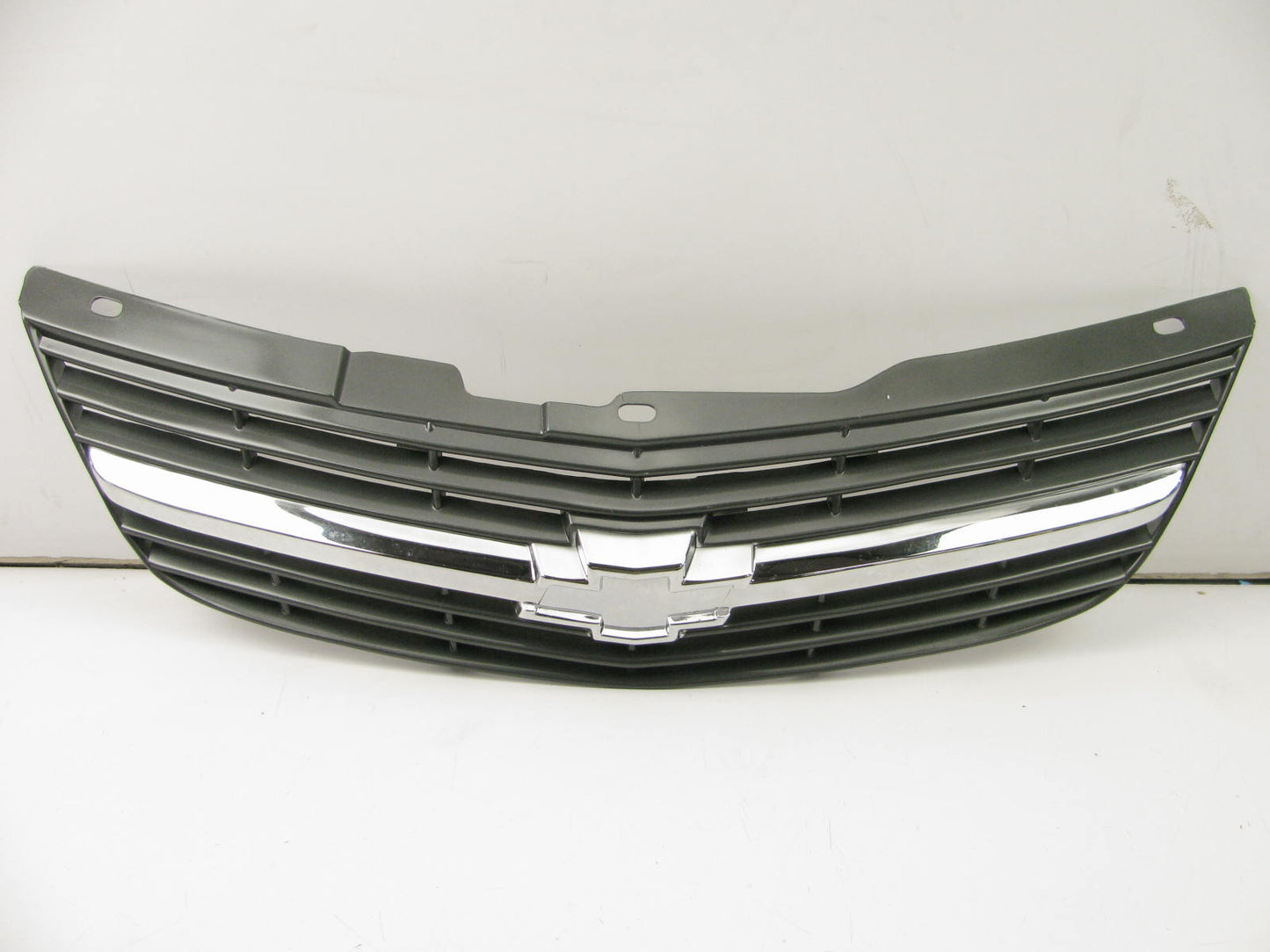 NEW - AFTERMARKET GM1200428 Front Grille For 2000-2004 Chevrolet Impala