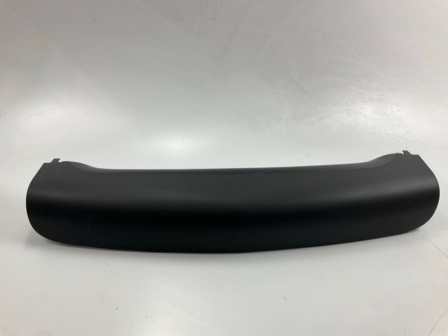 Scratched, See Photos - GM1200544 Lower Bumper Cover Grille 2006-2011 Chevy HHR
