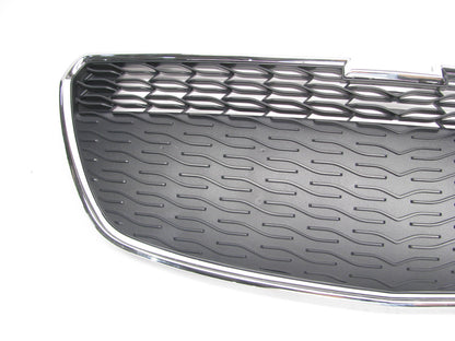 NEW Black / Chrome Grille GM1200656 For 2013-2015 Chevy Spark W/O Fog Lamps