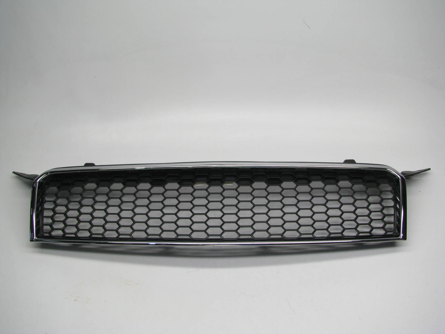 Chrome W/ Black Shell Grille Insert 2009-11 Chevy Aveo5 - NEW AFTERMARKET