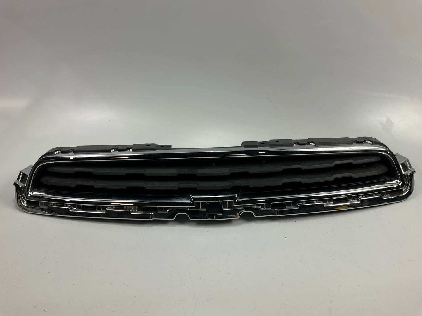 NEW AFTERMARKET GM1200715 Grille For 2013-2016 Chevrolet Trax