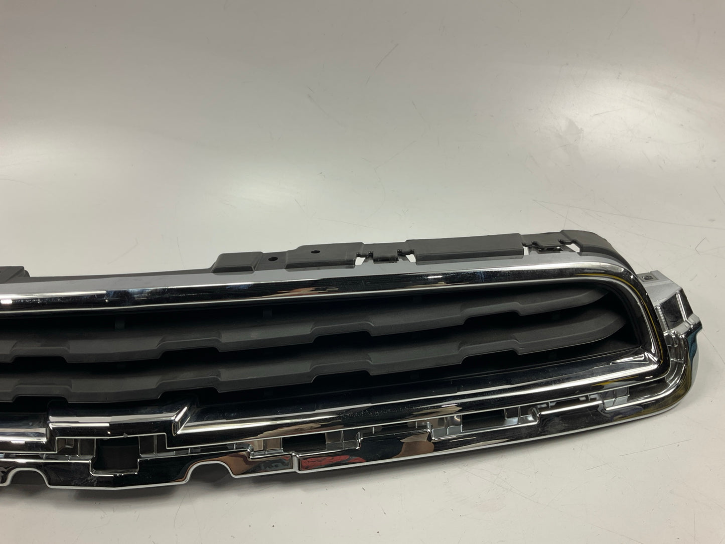 NEW AFTERMARKET GM1200715 Grille For 2013-2016 Chevrolet Trax
