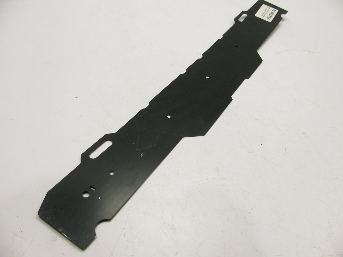 NEW AFTERMARKET Front Bumper Face Bar Retainer Mounting Bracket Brace GM1225169