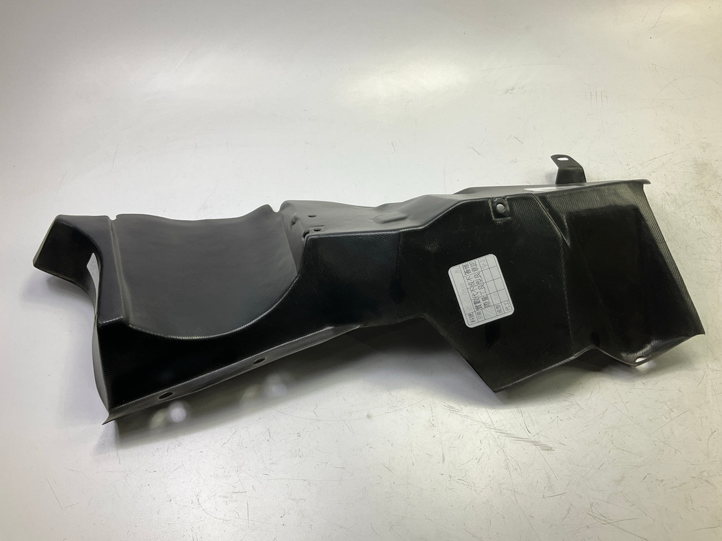 NEW GM1251132 Front Right Side Fender Splash Shield - 2006-2011 Chevy HHR