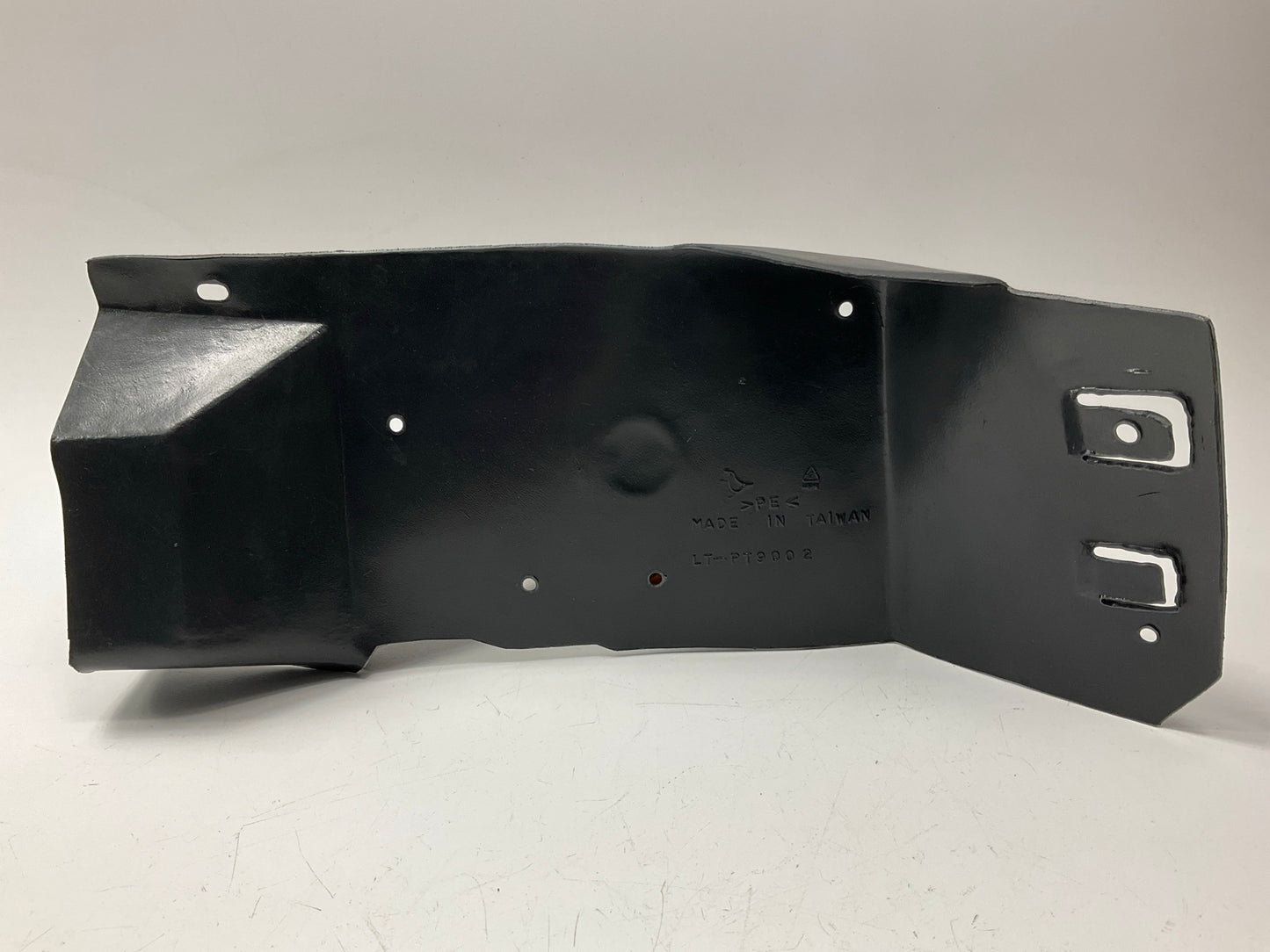 GM1251136 Front Right Fender Splash Shield 2005-2008 Terraza Uplander Montana