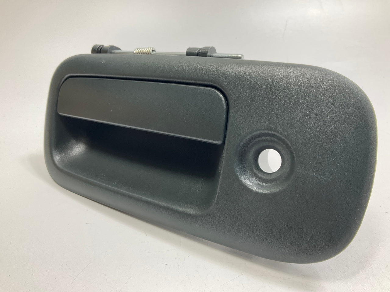 NEW AFTERMARKET GM1310143 Front Left Exterior Door Handle
