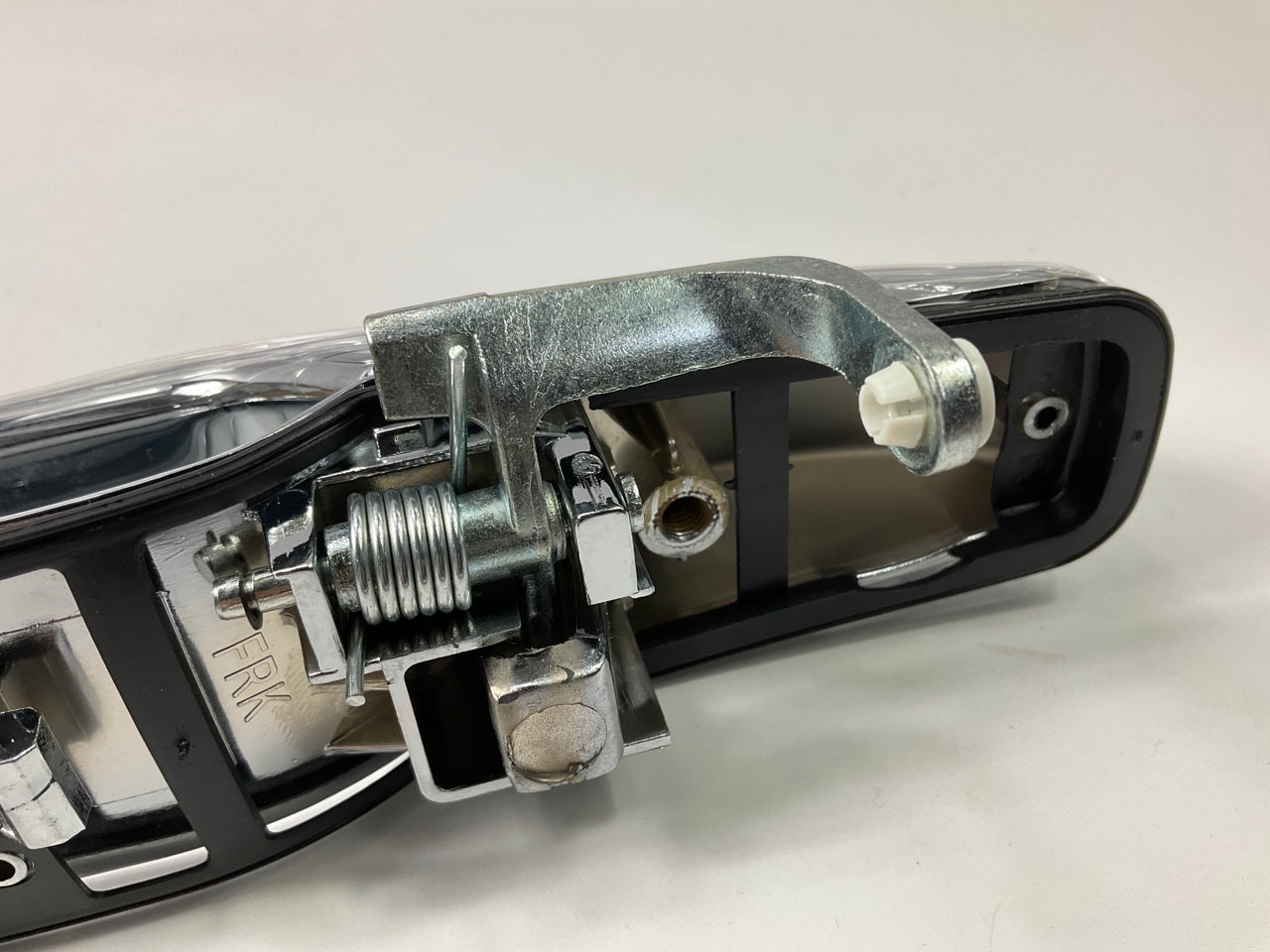 NEW AFTERMARKET Exterior Front Right Chrome Door Handle