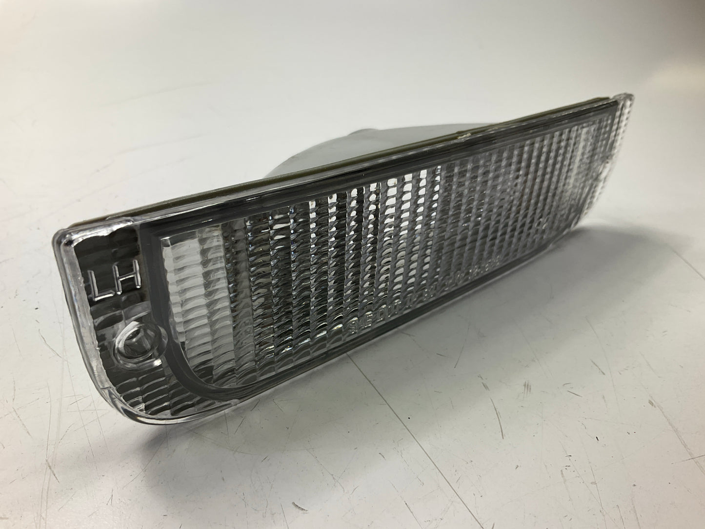 NEW AFTERMARKET GM2520138 1993 Buick Regal Front Left Parking Signal Lamp Light