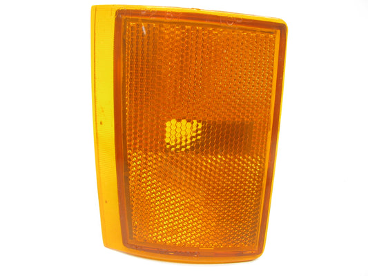 GM2550105 Front Left Side Marker Light 1988-1993 Chevrolet C1500/3500 K1500/3500