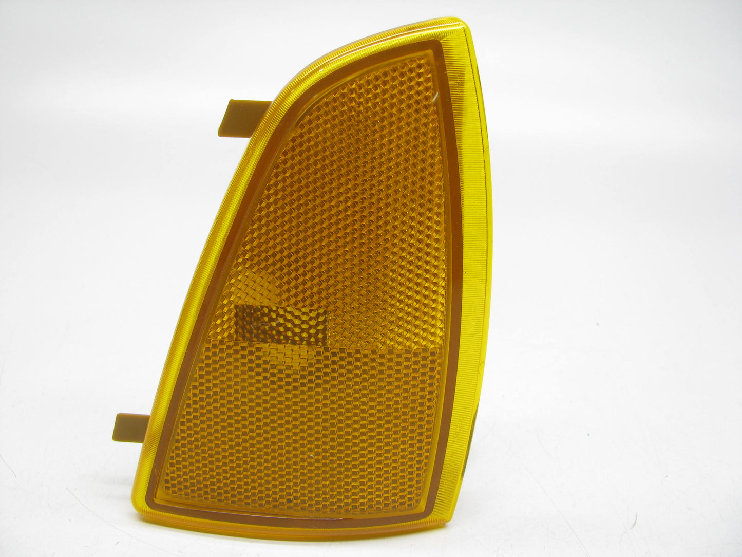 GM2551140 Front Right Side Marker Corner Lamp Light 1994-1997 S10, 95-97 Blazer
