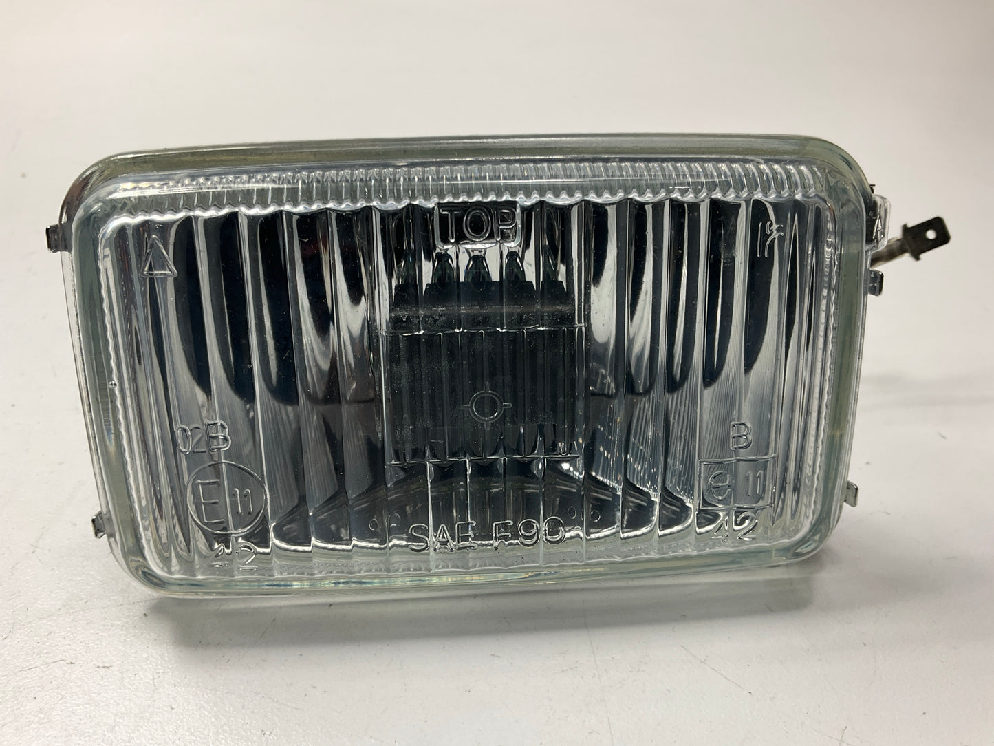 NEW Aftermarket GM2596101 Fog Light Lamp