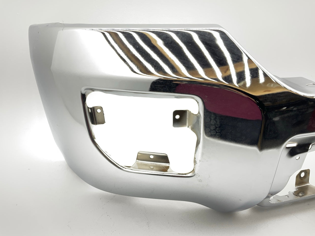 GMPU008DB Chrome Front Bumper 2015-2019 GMC Sierra 2500 HD 3500 W/O Sensor Holes