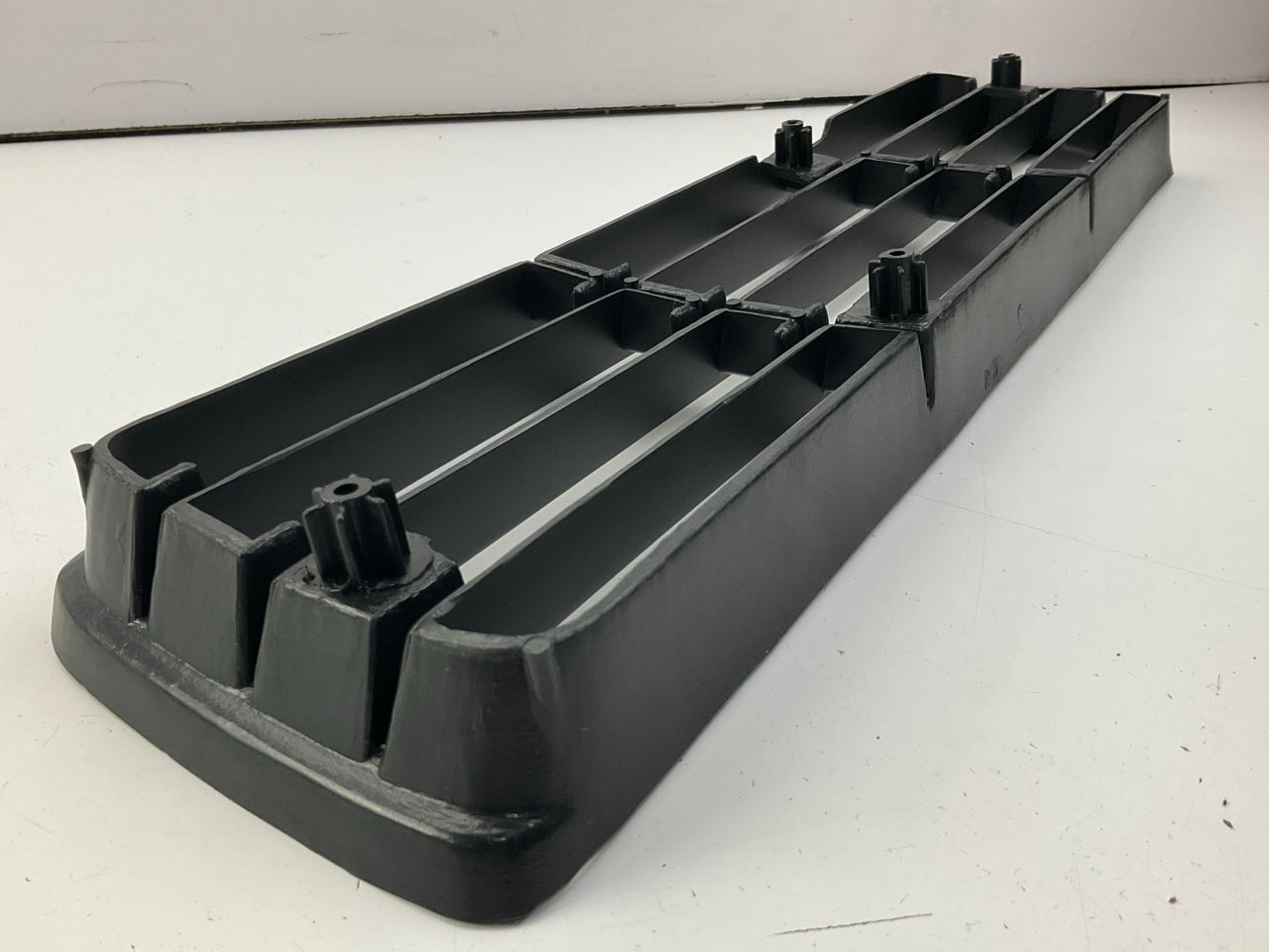 NEW AFTERMARKET Front Lower Right Grille Insert For 91-93 Dodge D/W Series