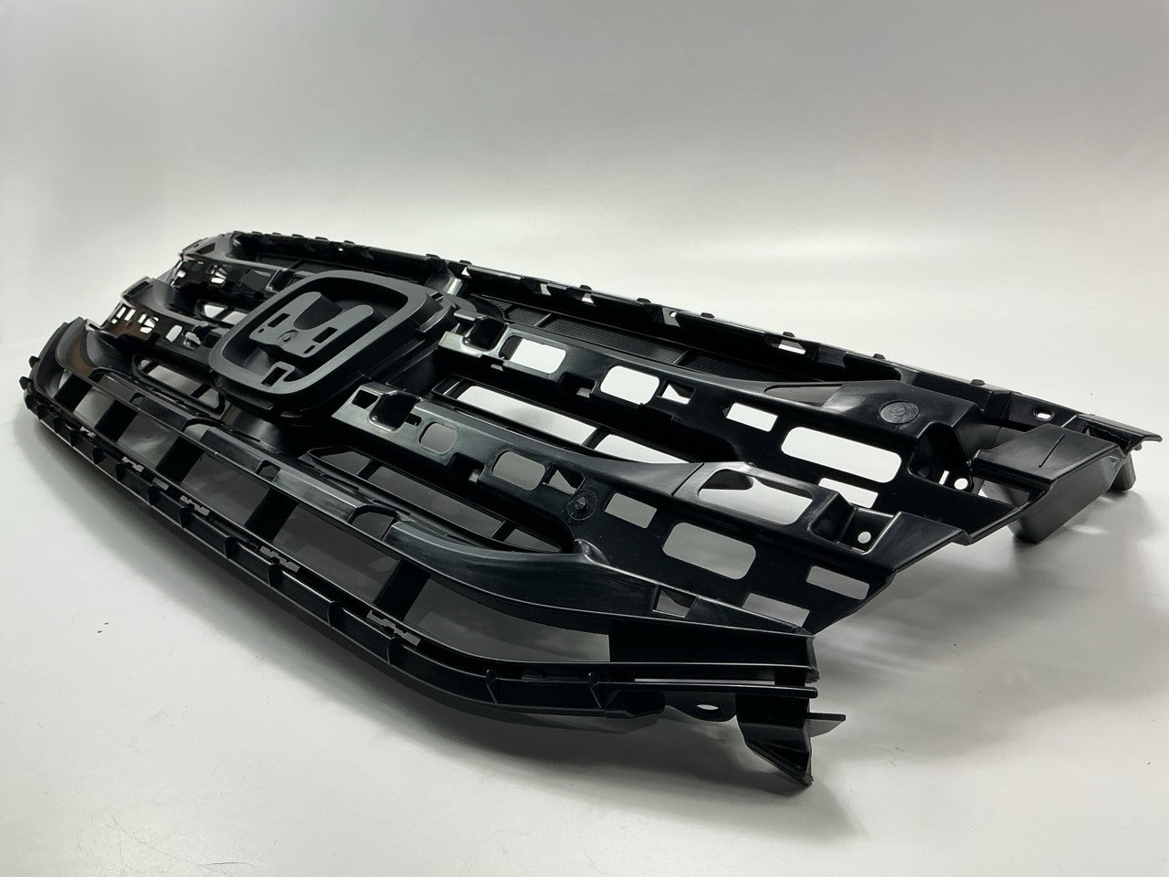 NEW AFTERMARKET HD01070GF Grille - 2011-2013 Honda Odessey  HO1200207