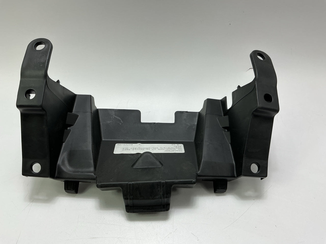 NEW AFTERMARKET HDA1070BF Grille Bracket For 2013-16 Honda Accord