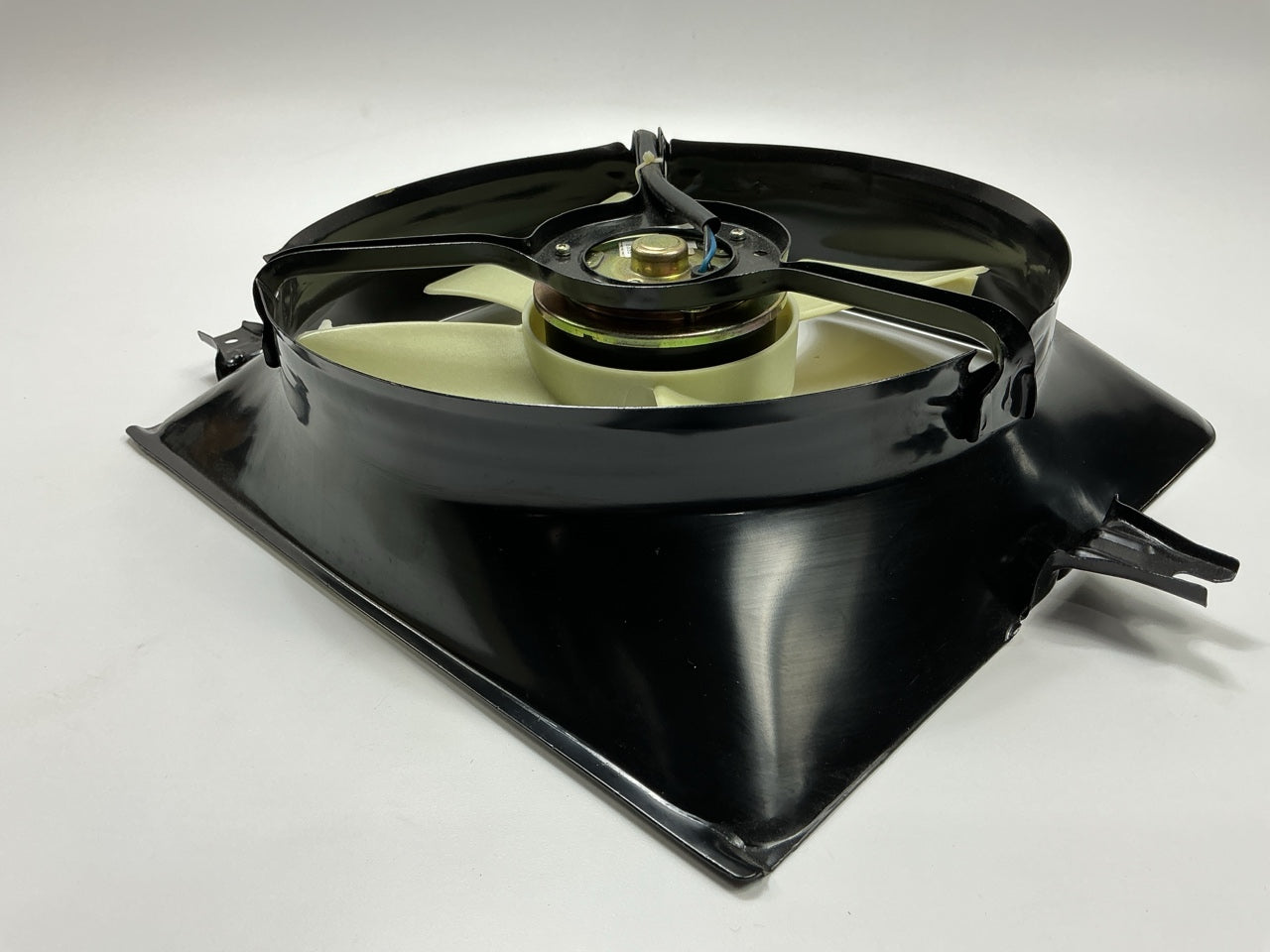 HDA1089AH A/C Condenser Fan For 1995-1997 Honda Accord 2.7L V6