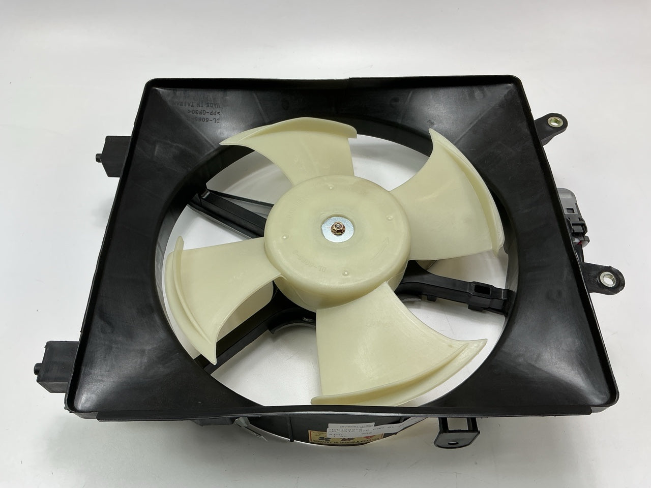 NEW AFTERMARKET HDC1089YB A/C Condenser Radiator Fan - 2001-2005 Honda Civic 1.7