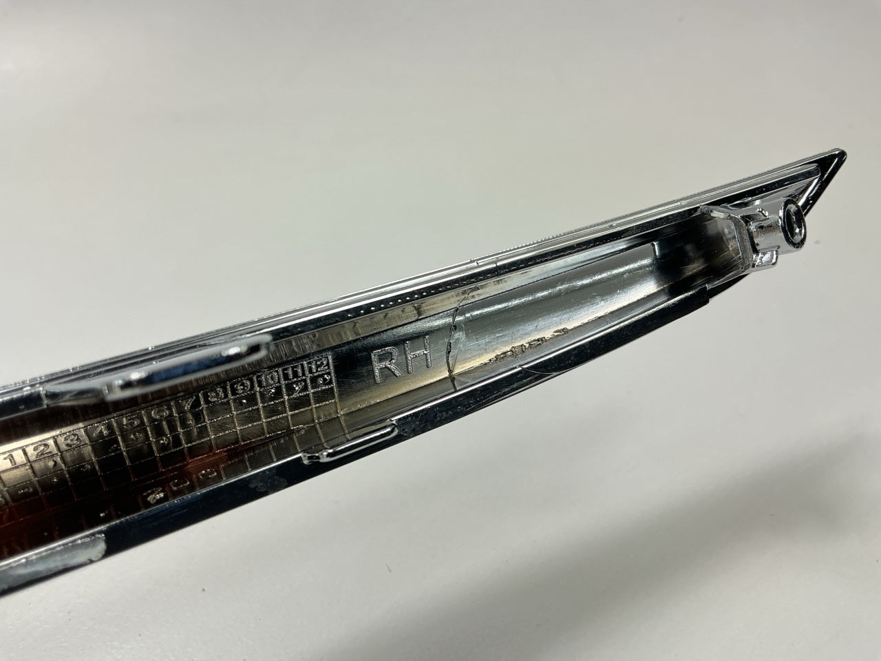 NEW HDC3071DR Right Passenger Side Grille Molding Chrome - 2012-2014 Honda CRV