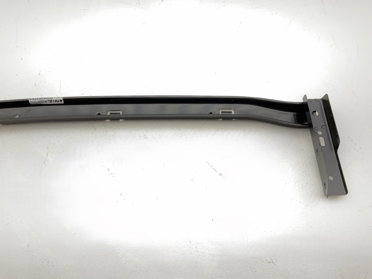 Front Bumper Cover Face Bar Upper Retainer Brace Support Bracket - 03-05 Pilot