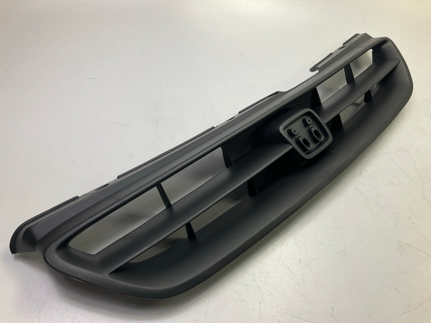 NEW AFTERMARKET HO1200140 Black Plastic Grille For 1998-2000 Honda Accord