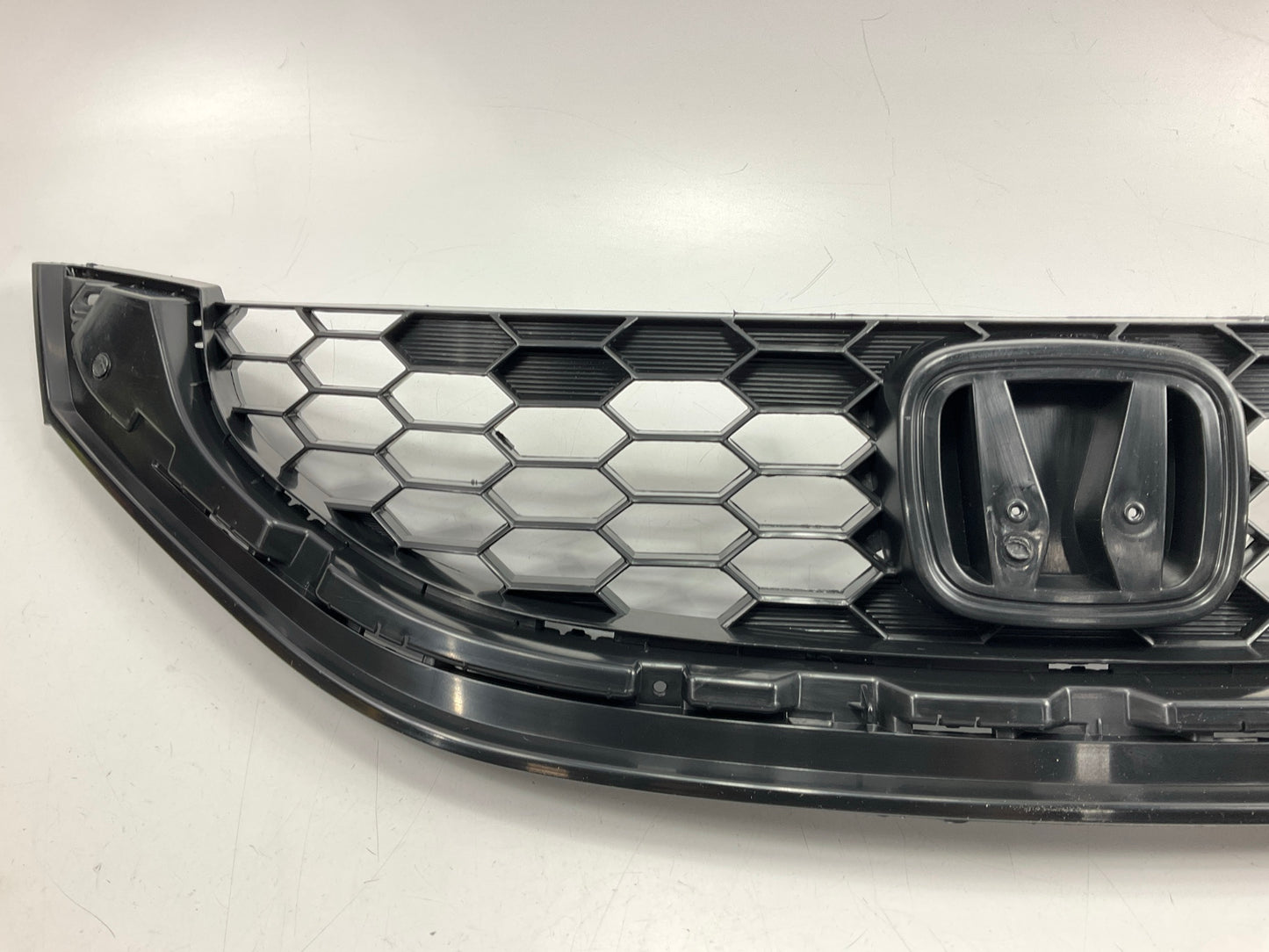AFTERMARKET -  Black Upper Grille For 2013-2015 Honda Civic 4-Door SEDAN