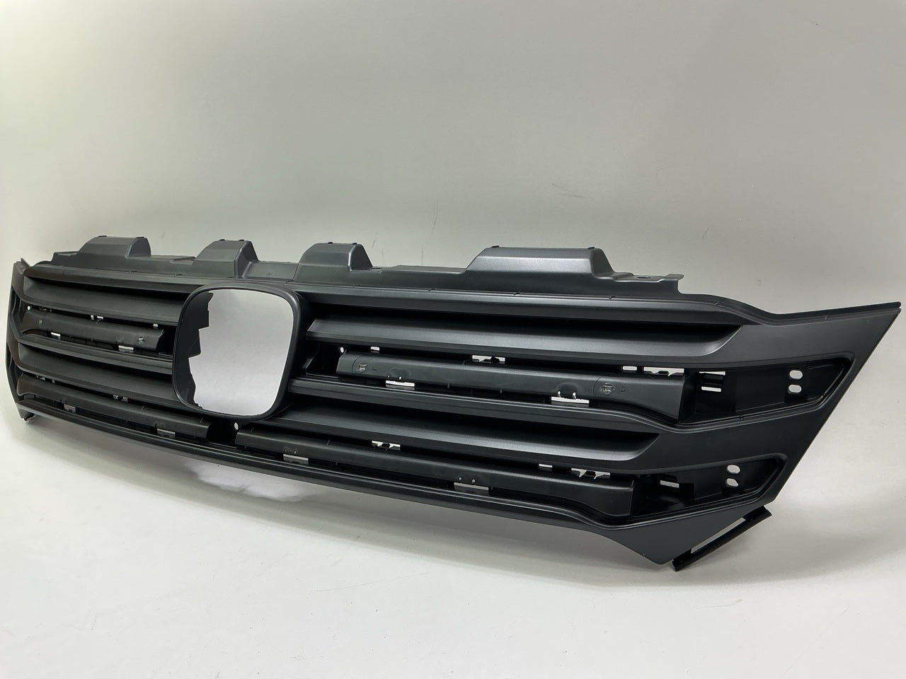 NEW AFTERMARKET HO1200227 Front Grille For 2016-2018 Honda Pilot