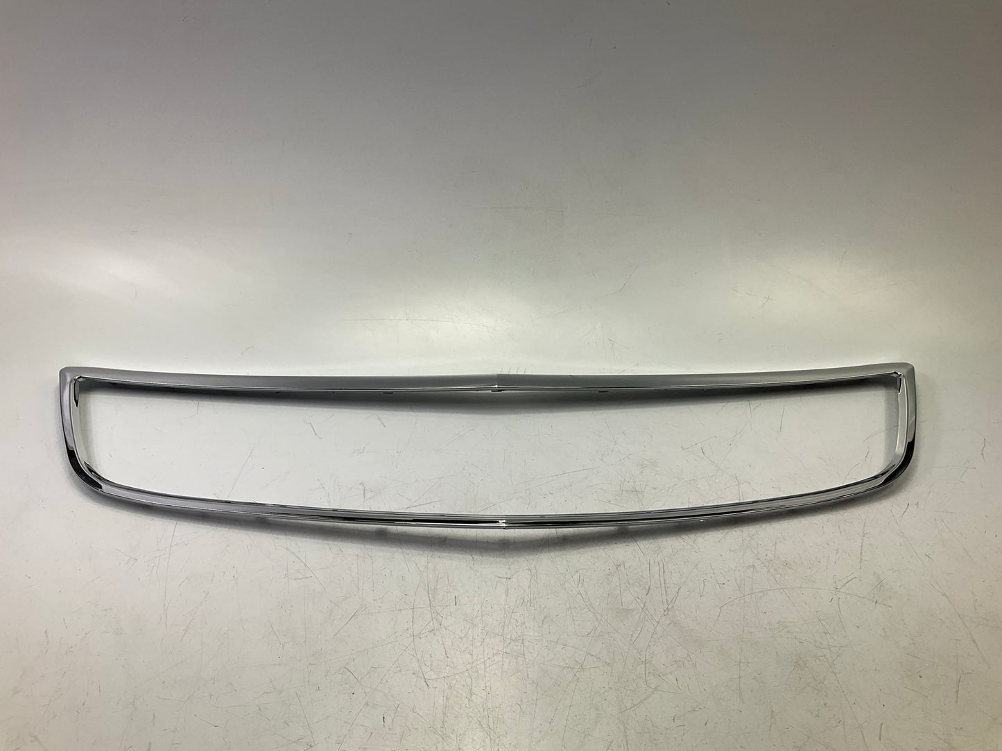 NEW AFTERMARKET HO1210112 Chrome Grille Moulding For 1999-2004 Honda Odyssey