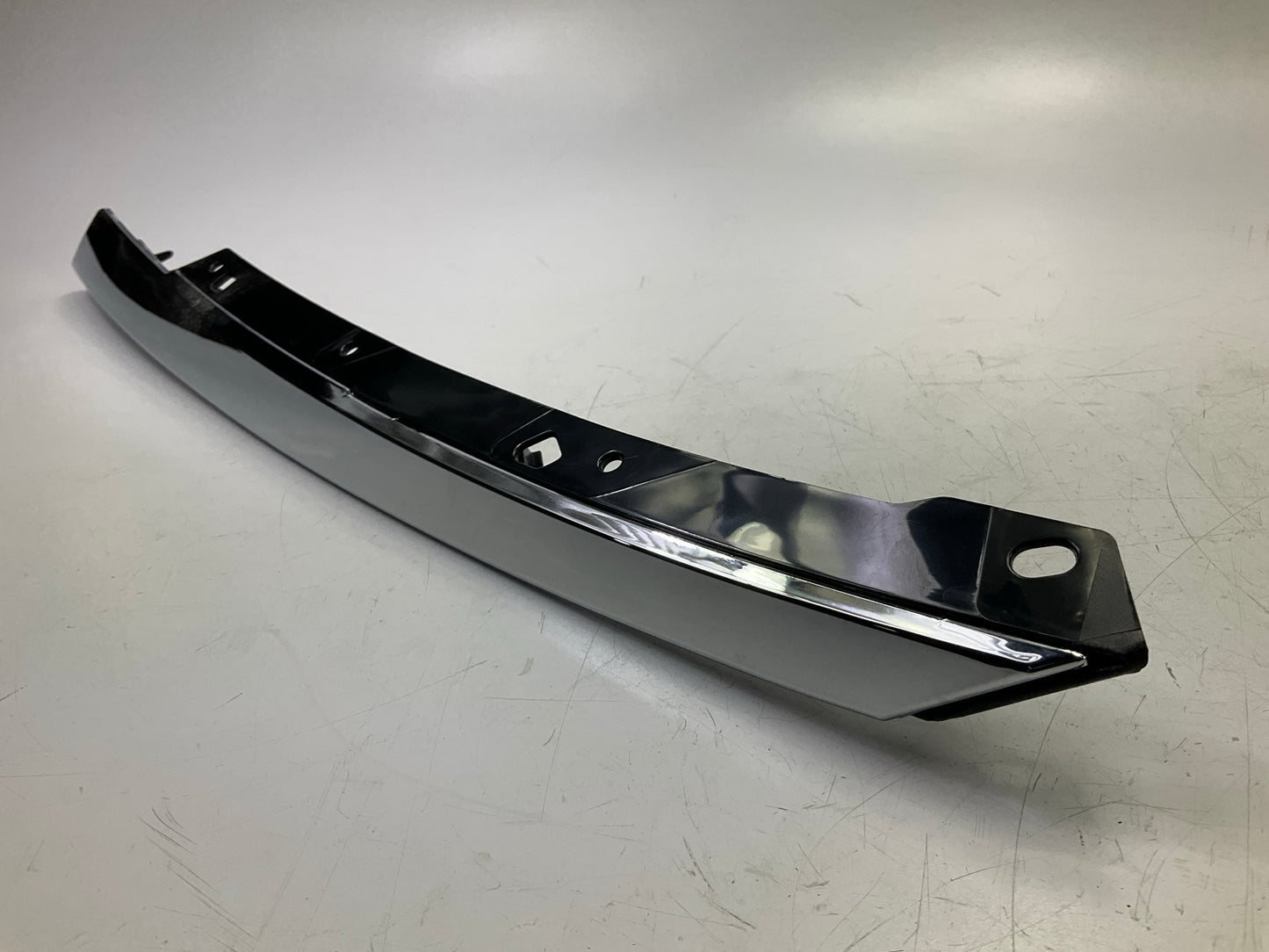 AFTERMARKET - Left Upper Chrome Grille Extension Moulding 2016-2018 Honda Civic