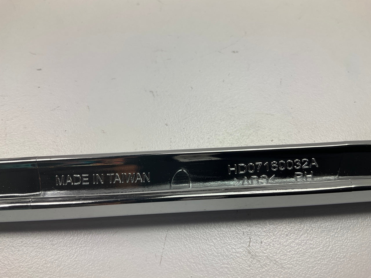 AFTERMARKET FRONT RIGHT UPPER CHROME Grille Molding Trim For 13-15 Honda Accord