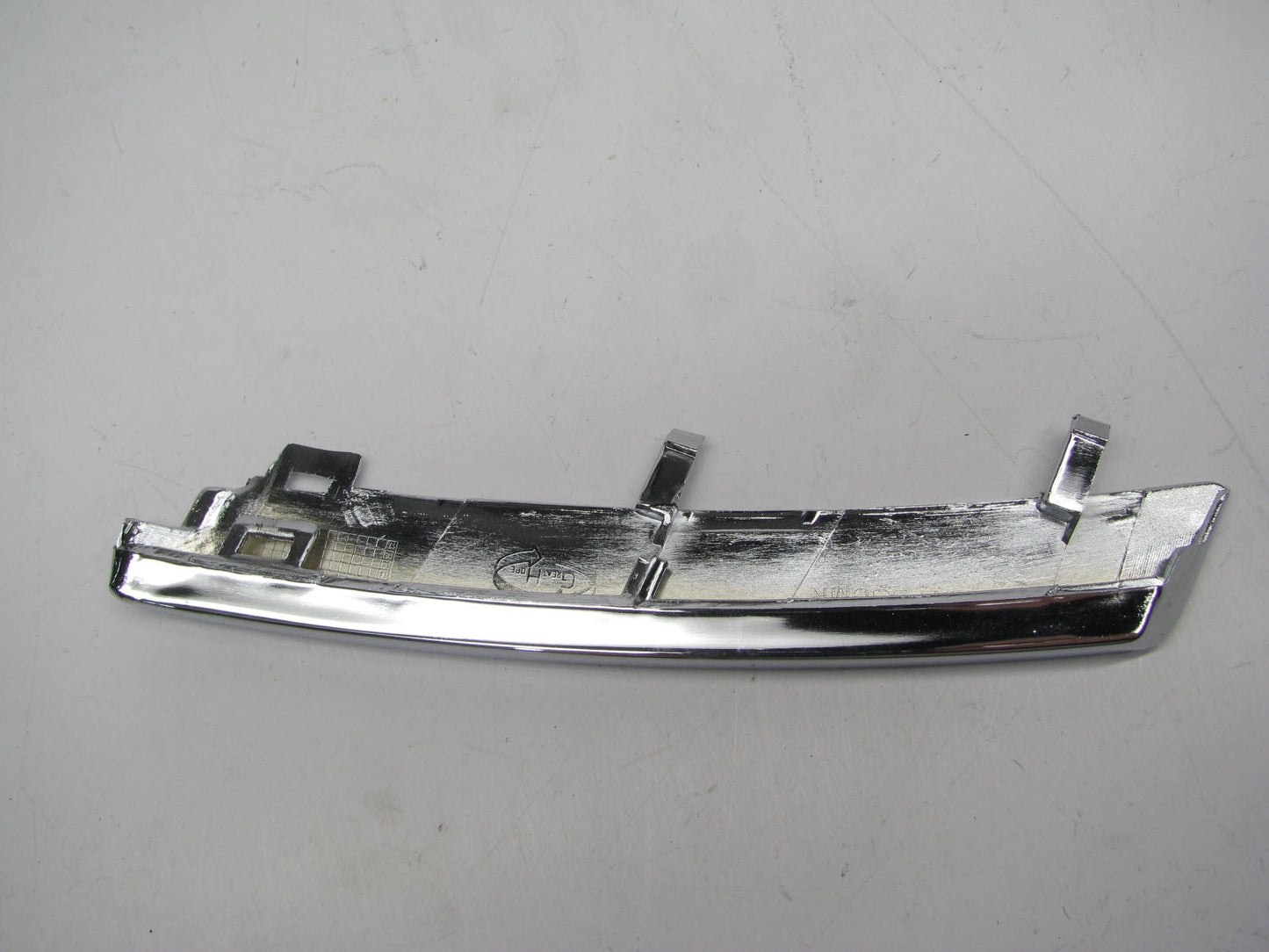 NEW AFTERMARKET - HO1213110 FRONT RIGHT UPPER Grille Molding Trim For 07-09 CR-V