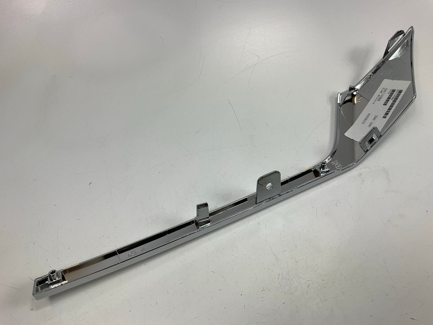 NEW AFTERMARKET Right Upper Grille Moulding For 2010-11 Honda CR-V, 71125SXSA01