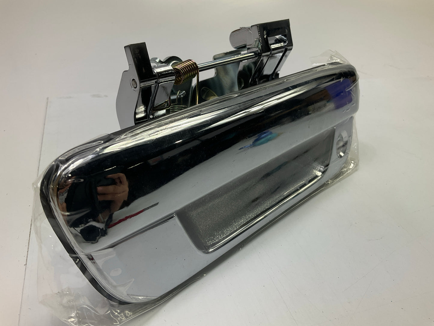 NEW HS-3413T Chrome Tailgate Handle For 2004-2012 Colorado, Canyon W/ Key Hole