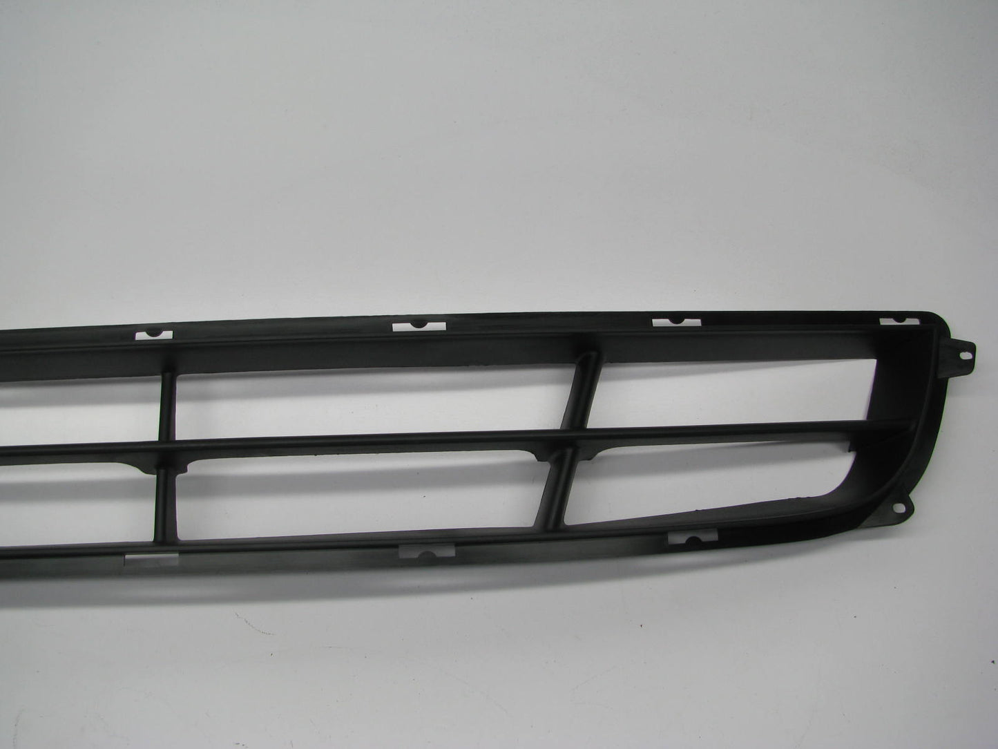 NEW - AFTERMARKET HY1036104 Front Grille For 2006-2008 Hyundai Sonata