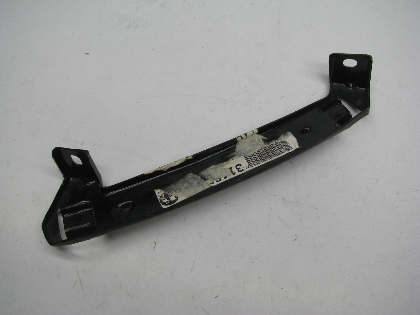 Right Front Bumper Cover Support Bracket HY1043103 For 2007-12 Hyundai Santa Fe
