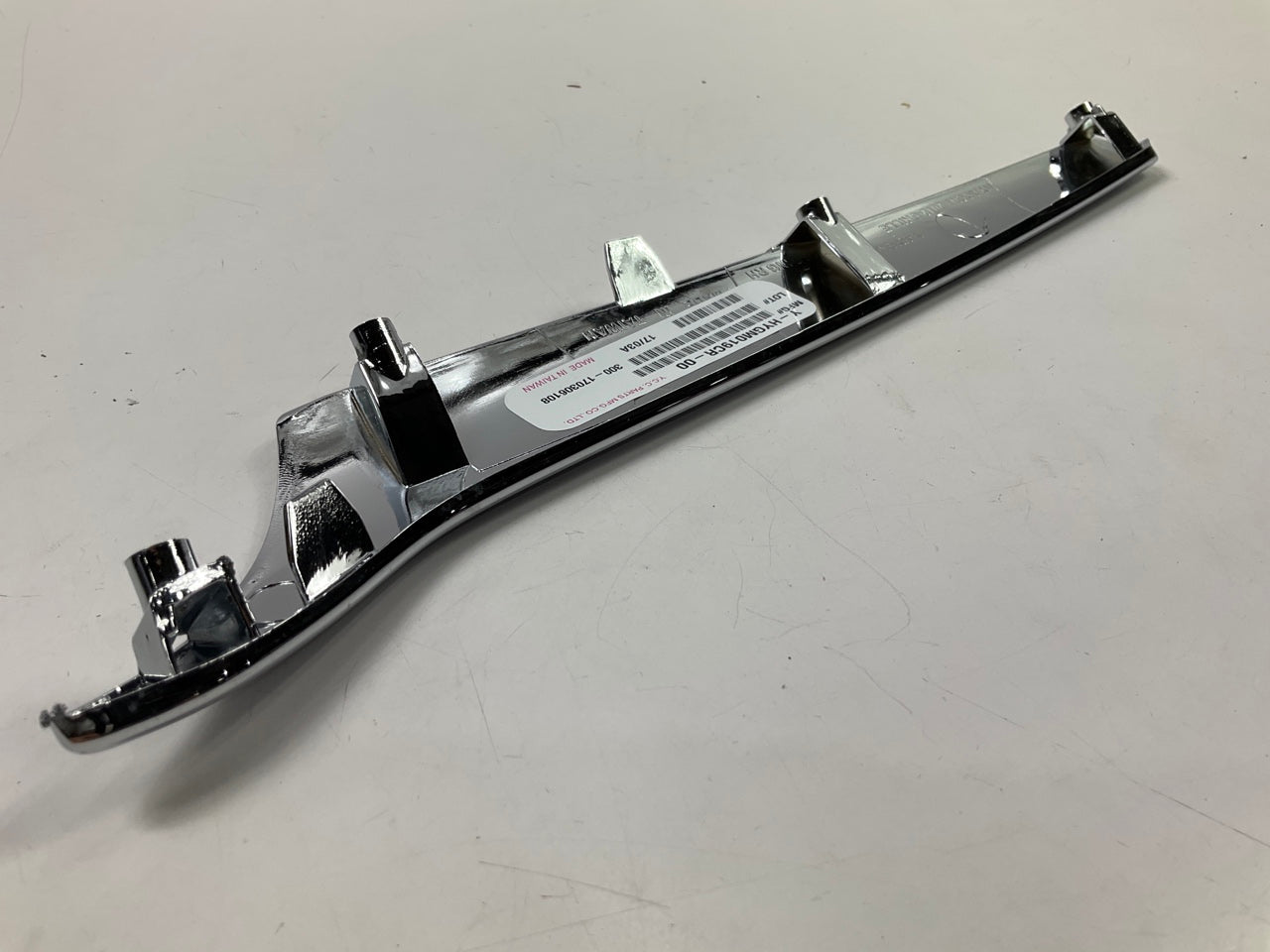 NEW - AFTERMARKET HY1213101 Right Passenger Grille Trim For 2012-2014 Accent