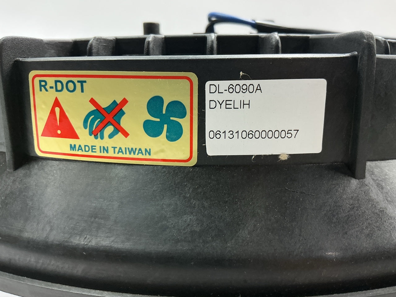 NEW - AFTERMARKET HYSA089AA A/C Condenser Cooling Fan Assembly